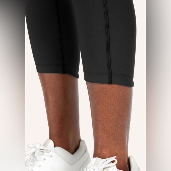Woman’s Peloton Small Capri Leggings - Picture 11 of 12
